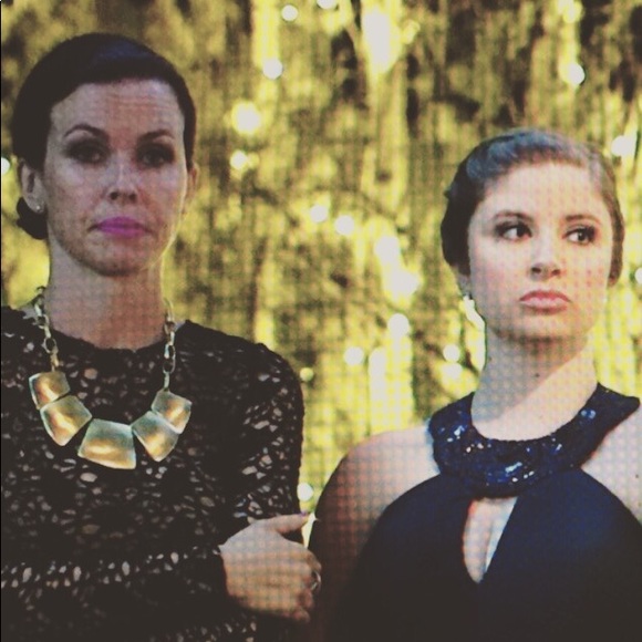 Meet your Posher, Caitlin - Picture 1 of 1